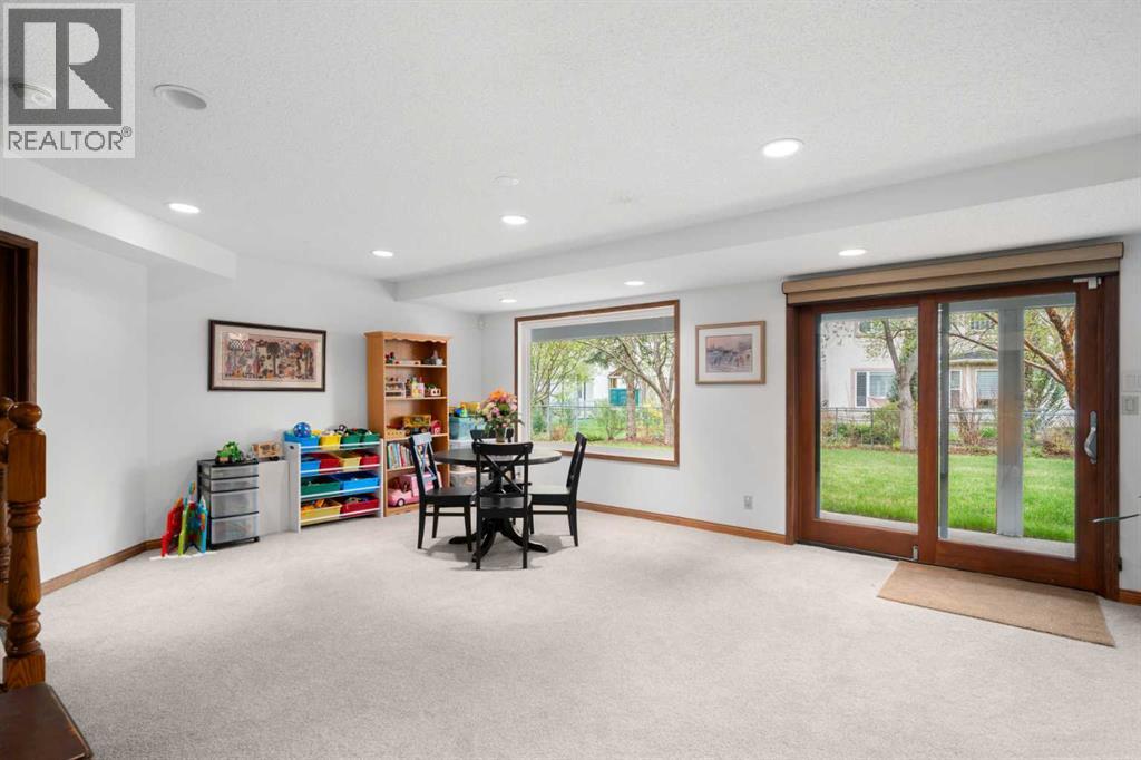 527 Scimitar Bay NW, Calgary, Alberta  T3L 1S6 - Photo 40 - A2308695