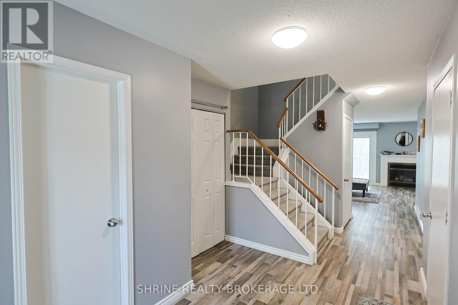 122 Andover Drive, London South, Ontario  N6J 4C3 - Photo 3 - X13138490