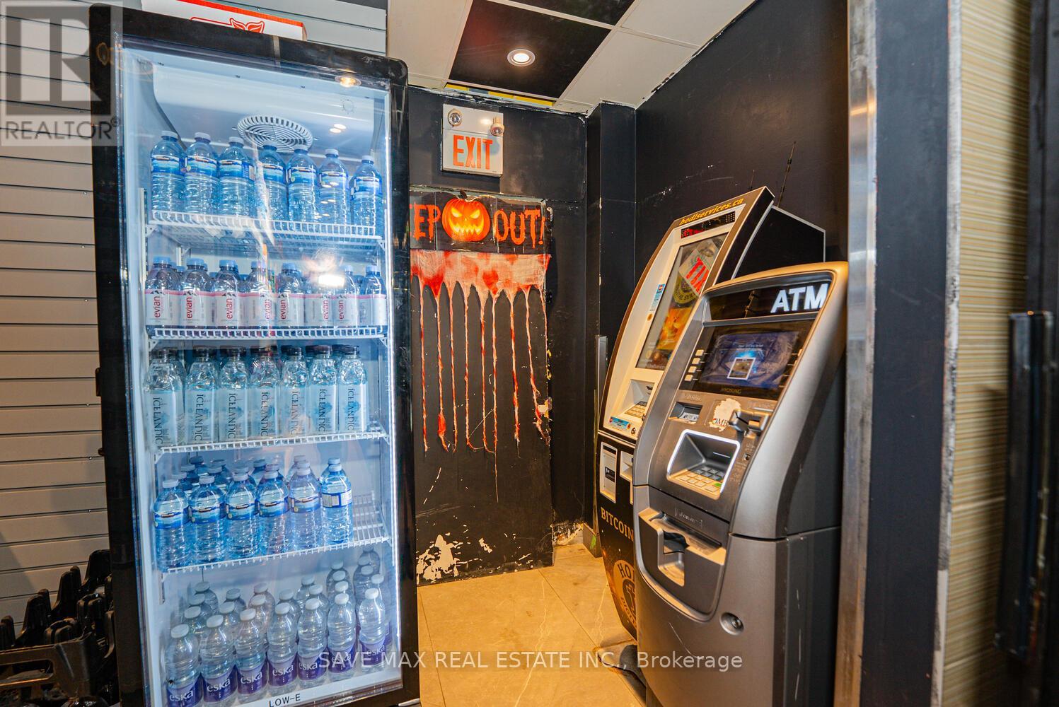 385 Queen Street W, Toronto, Ontario  M5V 2A5 - Photo 14 - C13138474