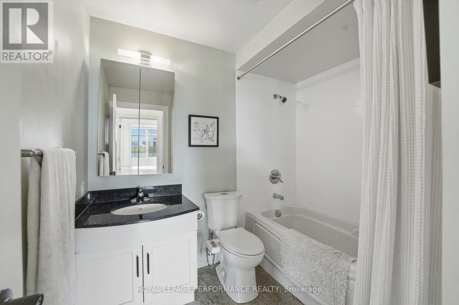 312 - 320 Mcleod Street, Ottawa, Ontario  K2P 1A3 - Photo 14 - X13138470