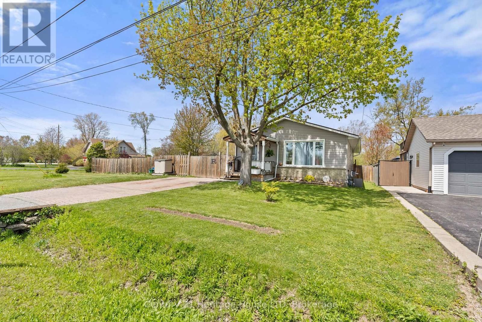 369 Washington Road, Fort Erie, Ontario  L2A 4K5 - Photo 2 - X13138424