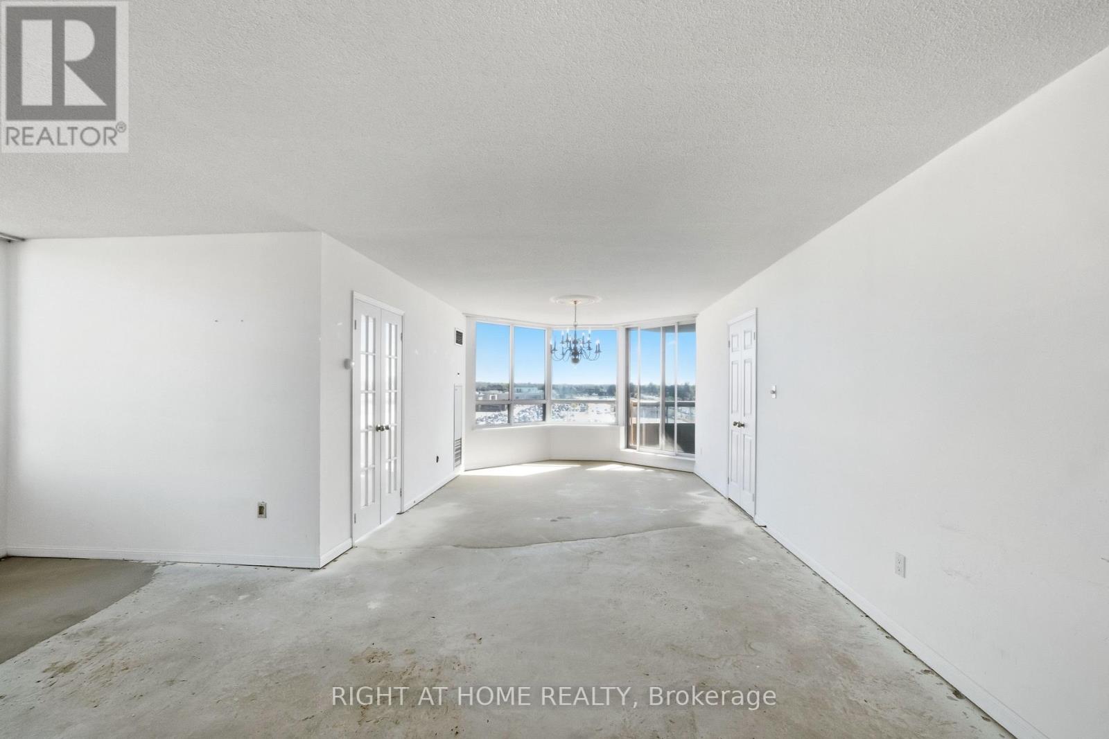 803 - 610 Bullock Drive, Markham, Ontario  L3R 0G1 - Photo 12 - N13138394