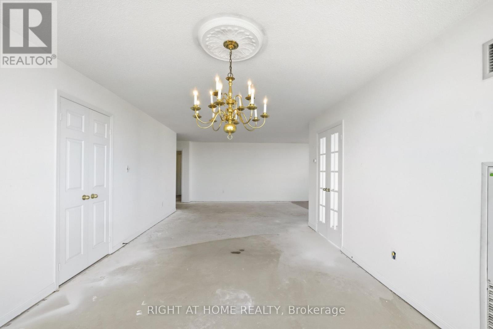 803 - 610 Bullock Drive, Markham, Ontario  L3R 0G1 - Photo 14 - N13138394