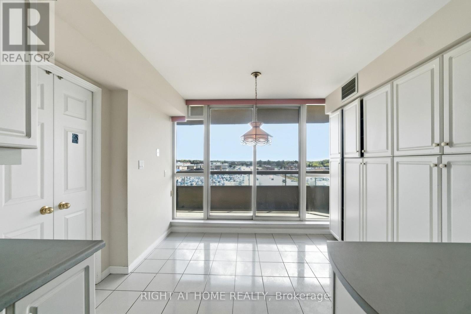 803 - 610 Bullock Drive, Markham, Ontario  L3R 0G1 - Photo 35 - N13138394