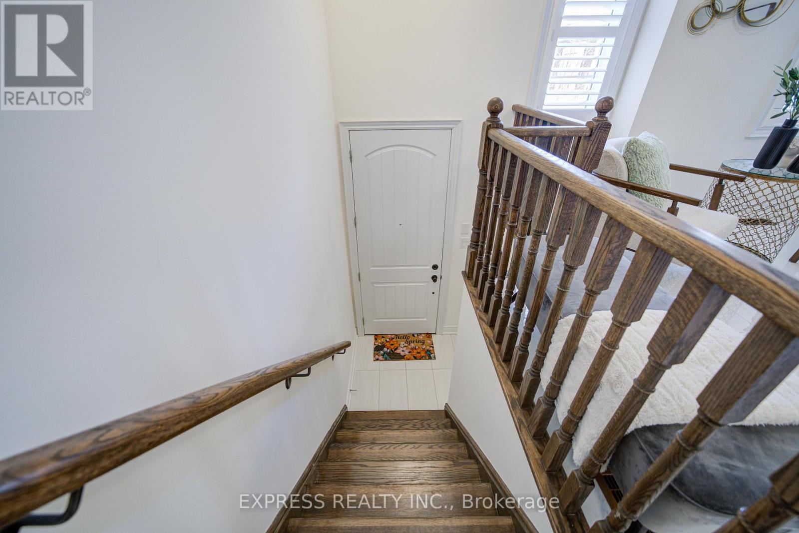 12 Royal Aberdeen Road, Markham (Angus Glen), Ontario  L6C 0J9 - Photo 4 - N13138436