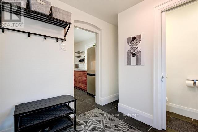 176 Pendrith Street, Toronto, Ontario  M6G 1S2 - Photo 6 - W13138396