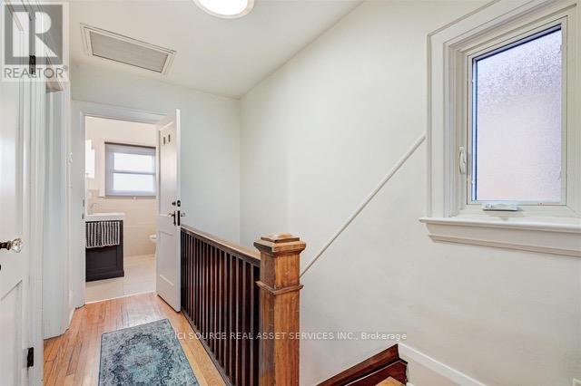 176 Pendrith Street, Toronto, Ontario  M6G 1S2 - Photo 7 - W13138396
