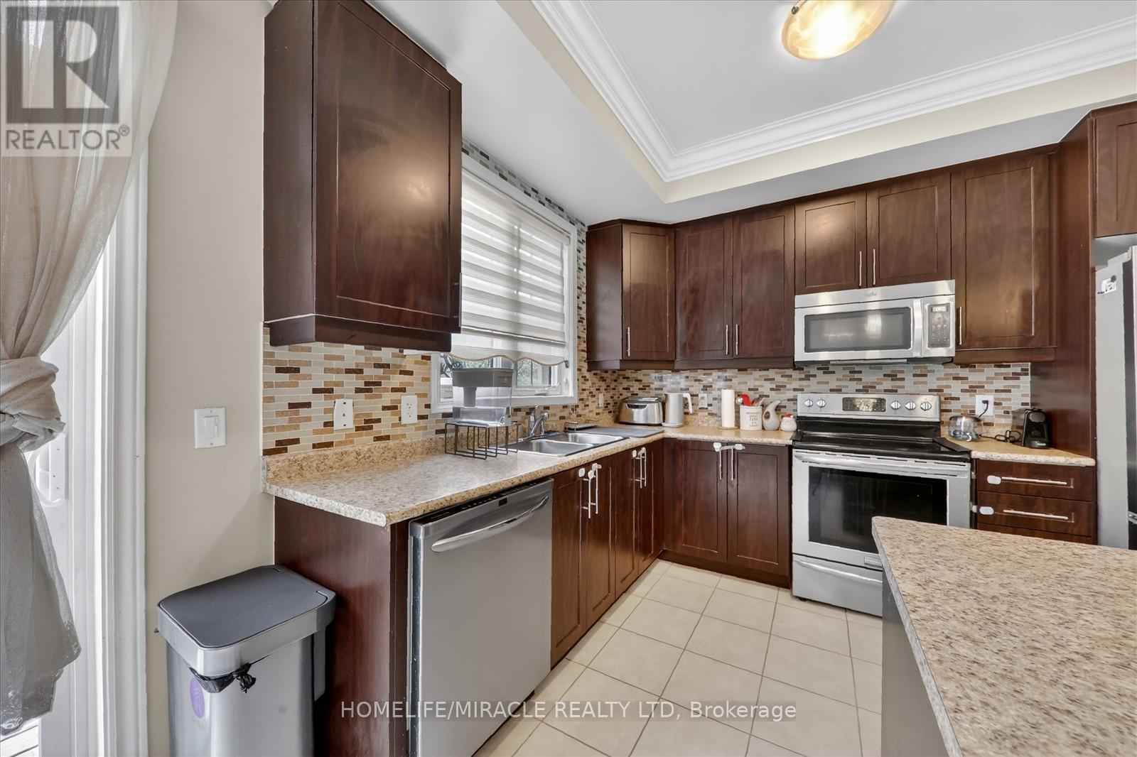 7559 Chinguacousy Road, Brampton, Ontario  L6Y 0R2 - Photo 18 - W13138466