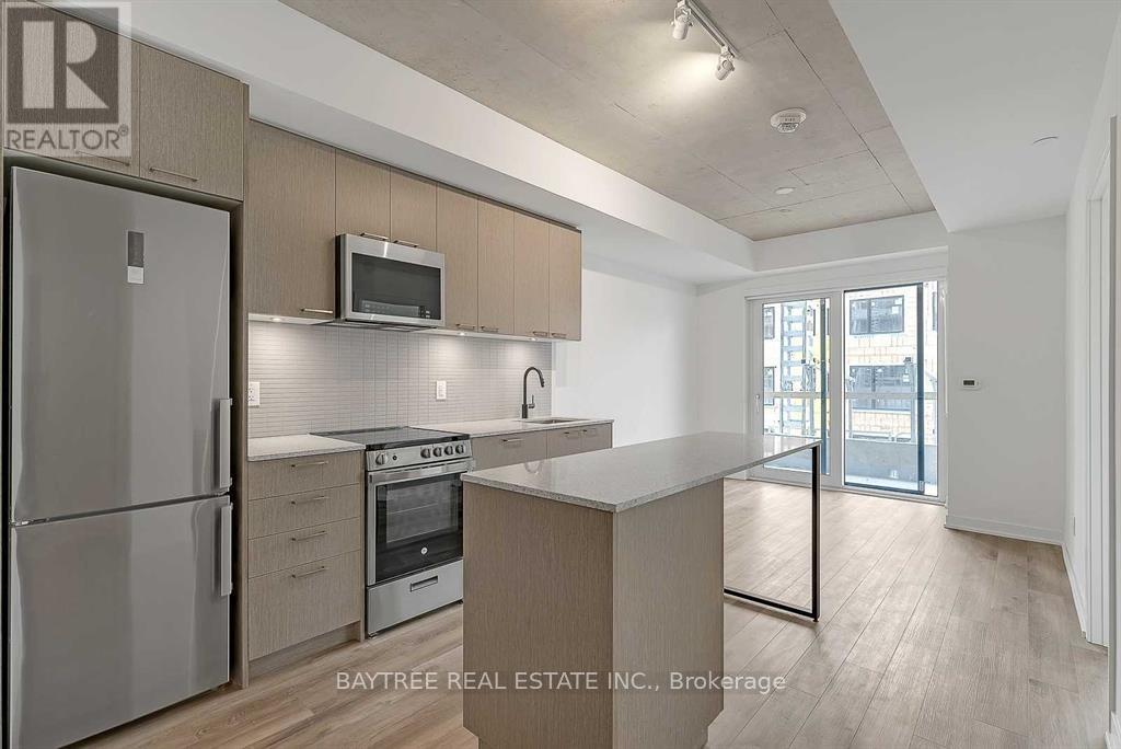 201 - 1808 St Clair Avenue W, Toronto, Ontario  M6N 0C1 - Photo 2 - W13138480