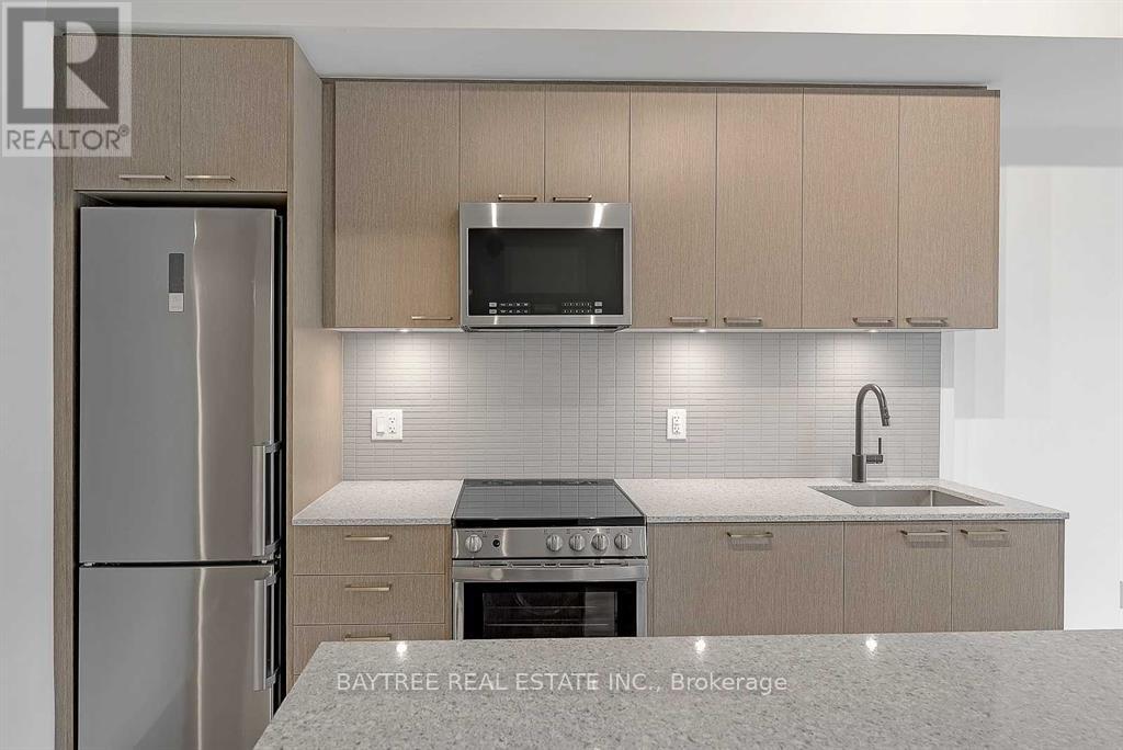 201 - 1808 St Clair Avenue W, Toronto, Ontario  M6N 0C1 - Photo 5 - W13138480