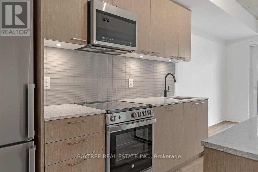 201 - 1808 St Clair Avenue W, Toronto, Ontario  M6N 0C1 - Photo 8 - W13138480