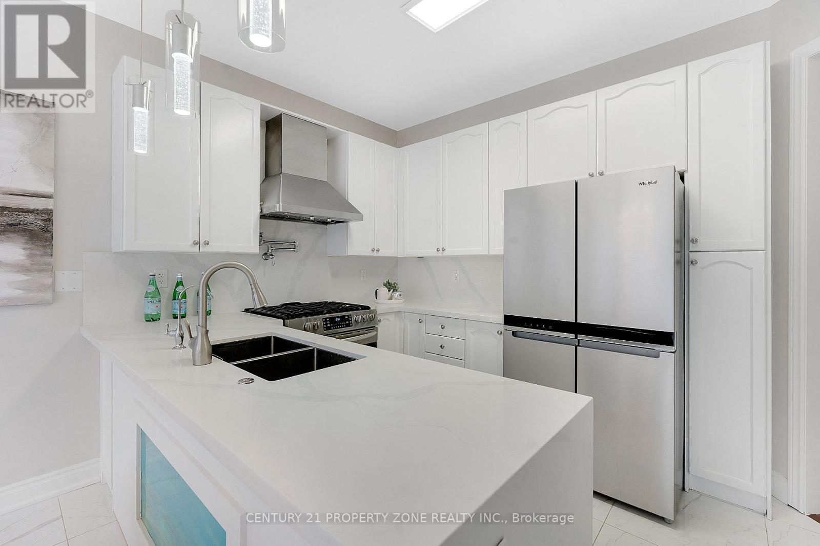 19 Bellcrest Road, Brampton, Ontario  L6Y 2M7 - Photo 8 - W13137054