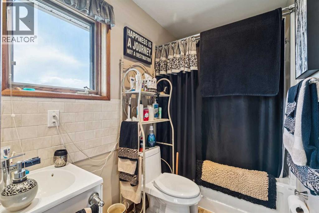 275 East Chestermere Drive, Chestermere, Alberta  T1X 1A2 - Photo 20 - A2311938