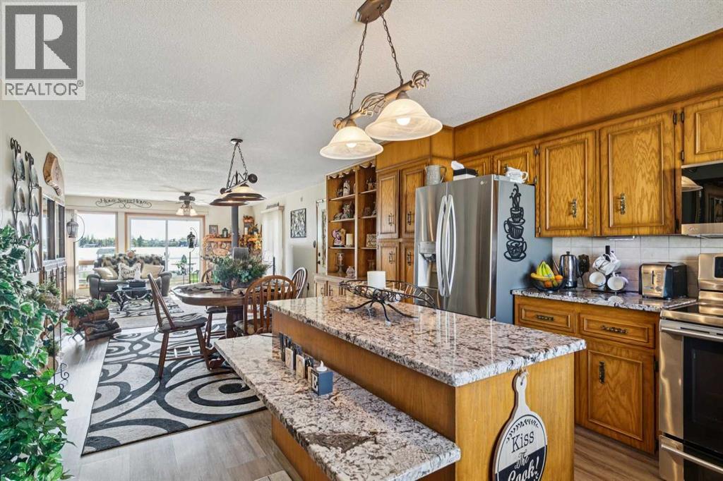 275 East Chestermere Drive, Chestermere, Alberta  T1X 1A2 - Photo 6 - A2311938