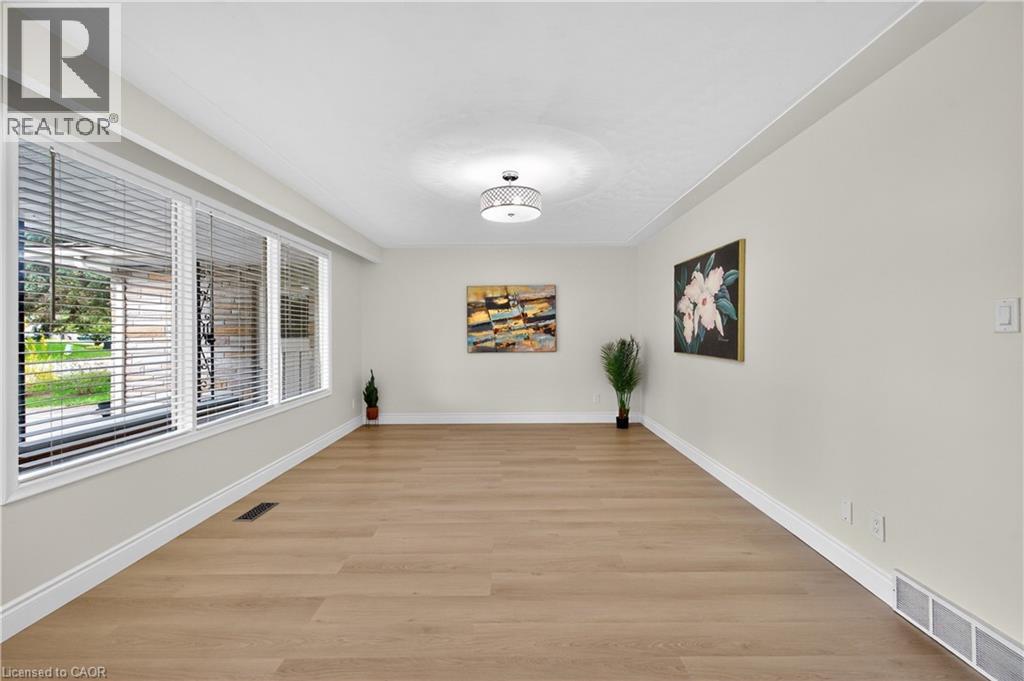 217 Pinegrove Crescent, Waterloo, Ontario  N2L 4V2 - Photo 8 - 40830864