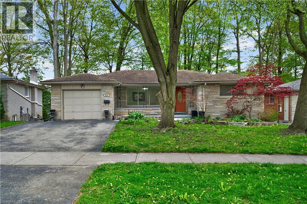 217 Pinegrove Crescent, Waterloo, Ontario  N2L 4V2 - Photo 2 - 40830864