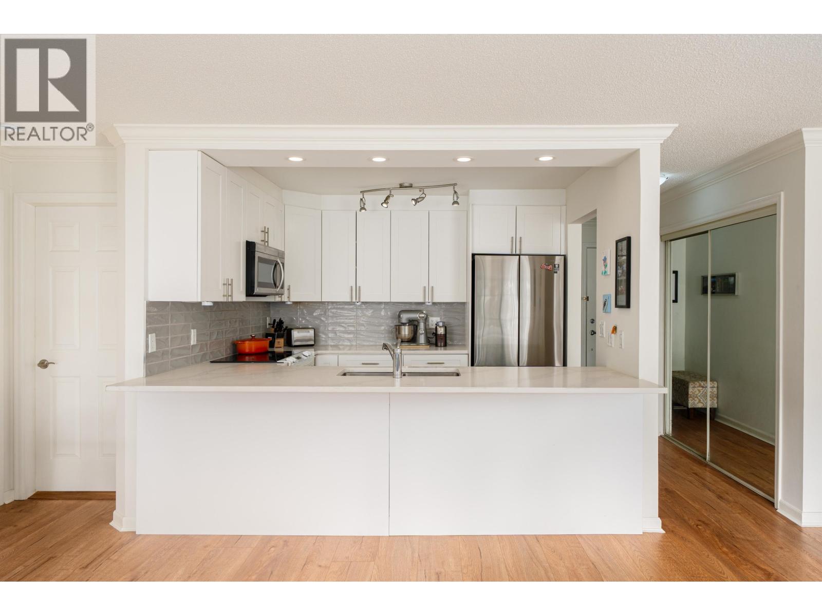 205 3788 W 8th Avenue, Vancouver, British Columbia  V6R 1Z3 - Photo 11 - R3123149
