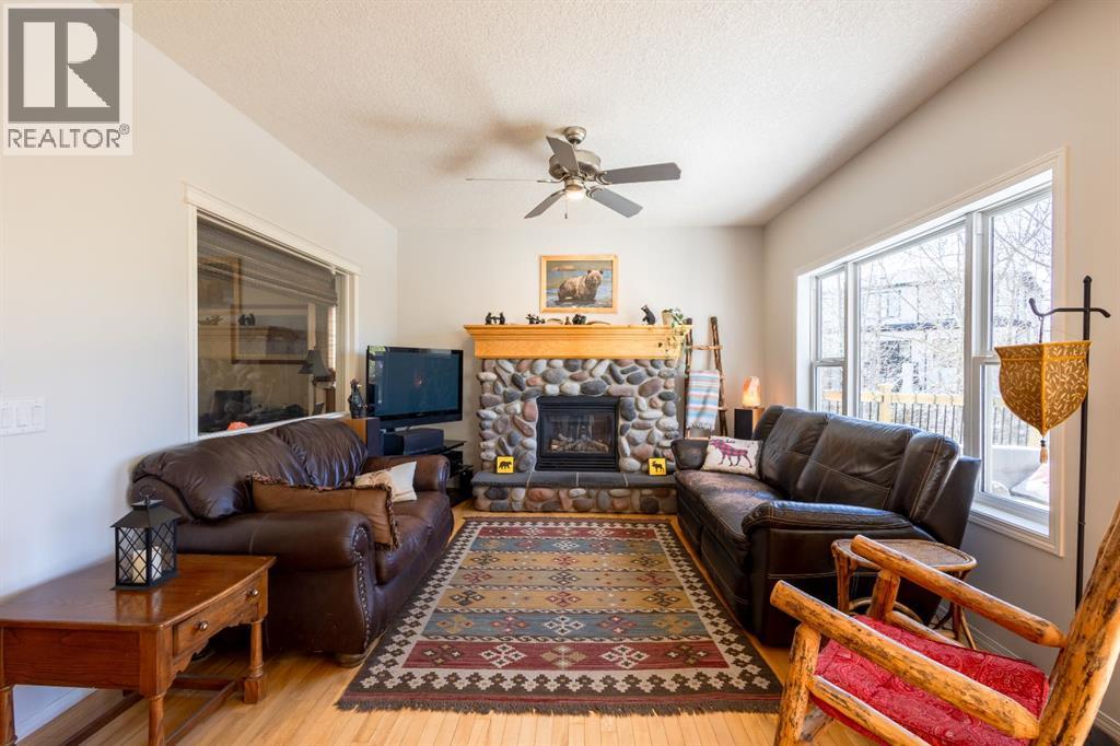125 Rockborough Green NW, Calgary, Alberta  T3G 5S8 - Photo 6 - A2310857