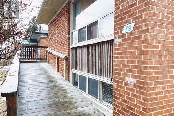 MAIN - 19 DANUBE DRIVE, Toronto, Ontario