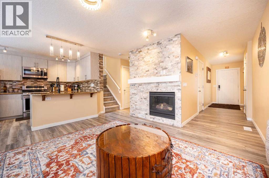 60 Covecreek Mews NE, Calgary, Alberta  T3J 4V9 - Photo 3 - A2284975