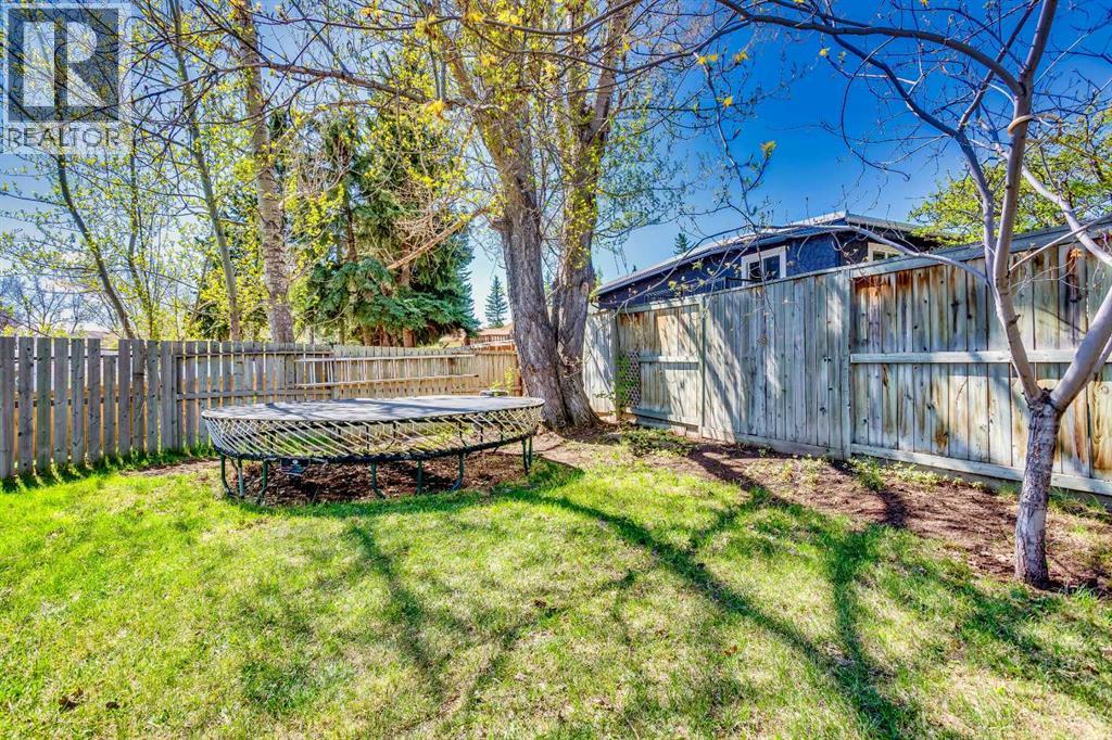 227 Cantrell Place SW, Calgary, Alberta  T2W 1X3 - Photo 40 - A2303854