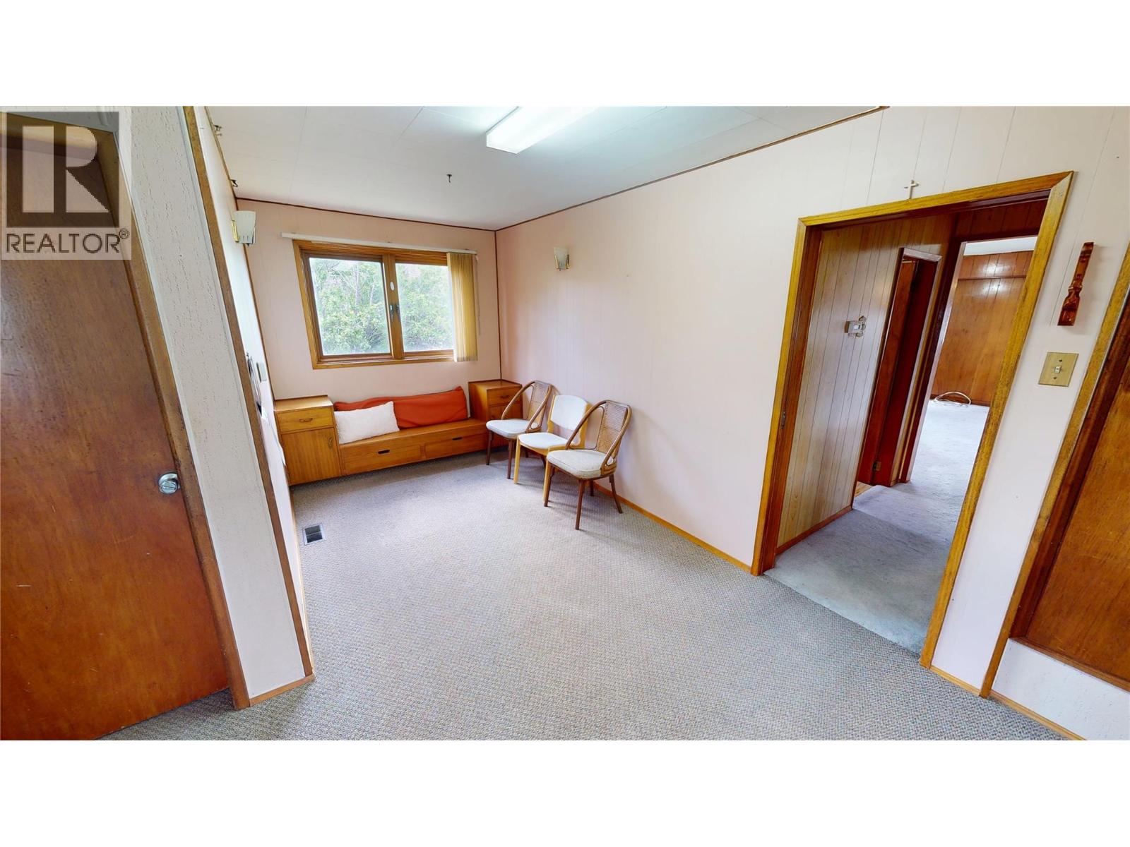 226 7th Avenue S, Cranbrook, British Columbia V1C 2J5 - Photo 7 - 10387693