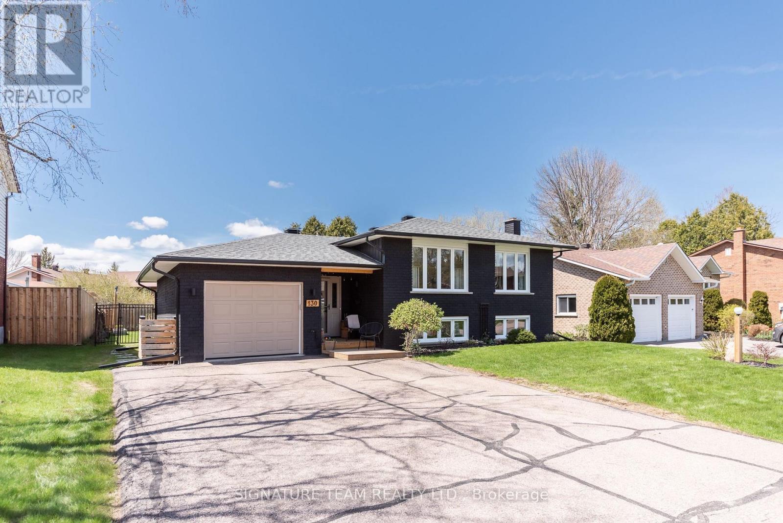 130 Noik Drive, Pembroke, Ontario  K8A 8B8 - Photo 2 - X12968412