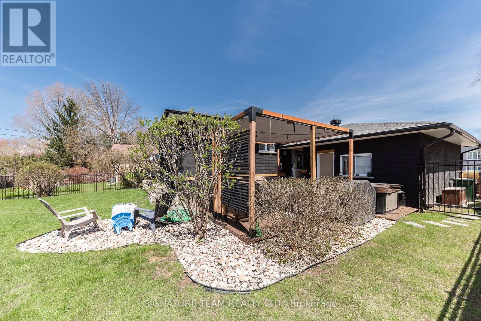 130 Noik Drive, Pembroke, Ontario  K8A 8B8 - Photo 4 - X12968412