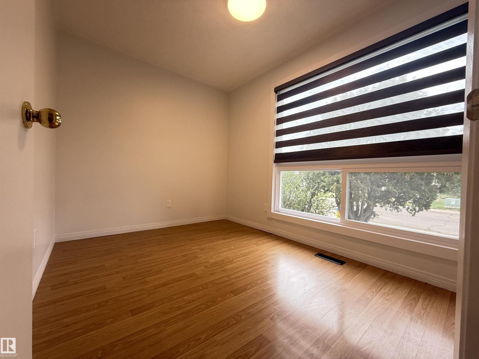 2620 83 St Nw, Edmonton, Alberta  T6K 2Y6 - Photo 11 - E4488286
