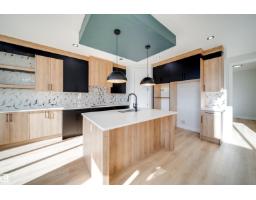 8603 183 Av NW, Edmonton, Alberta T5Z 0X3 (29764247)