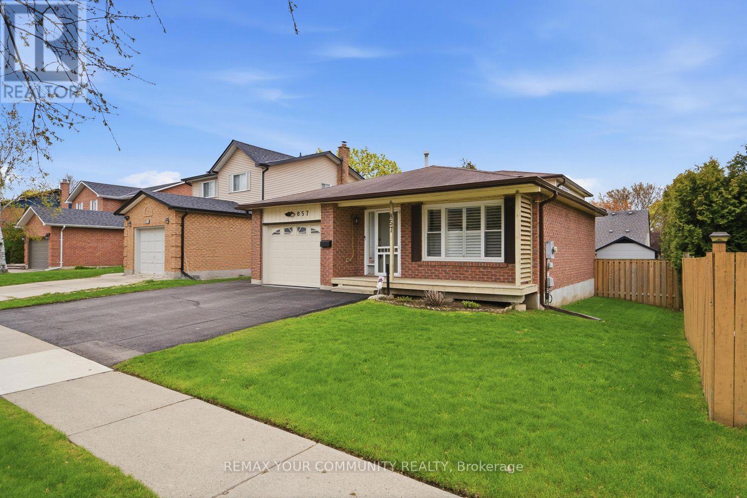 857 Copperfield Drive, Oshawa, Ontario  L1K 1S3 - Photo 2 - E12993236