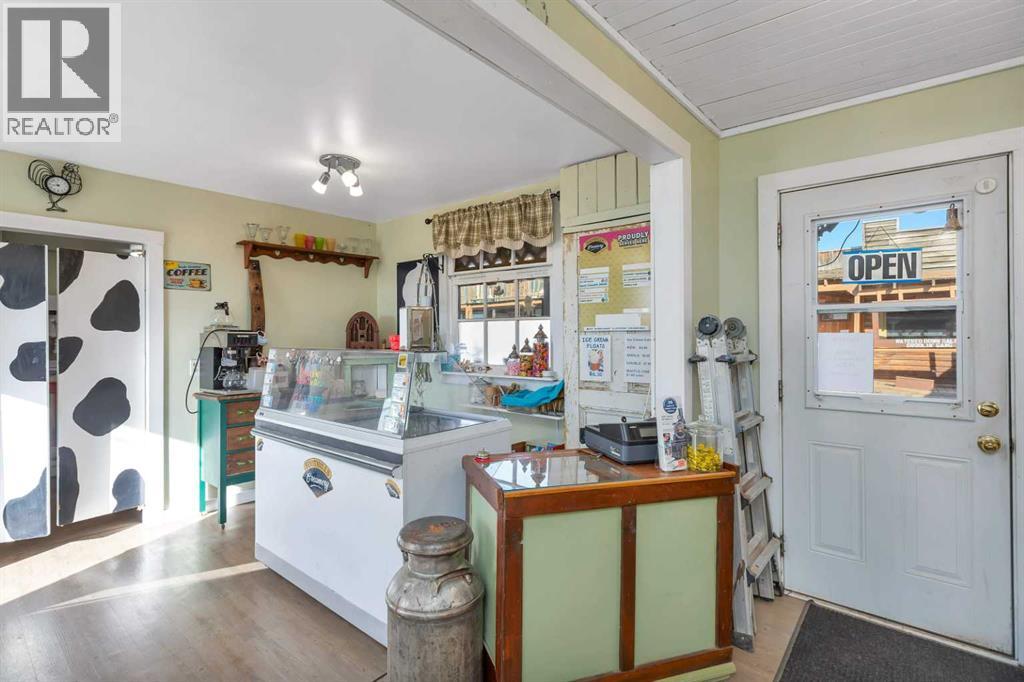 48 Main Street E, Big Valley, Alberta  T0J 0C9 - Photo 16 - A2210842