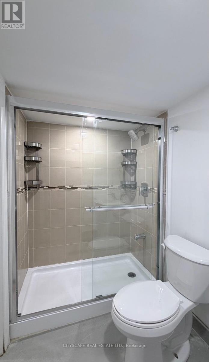 102 - 15 Sanagan Road, Toronto, Ontario  M9V 1R7 - Photo 5 - W13138502