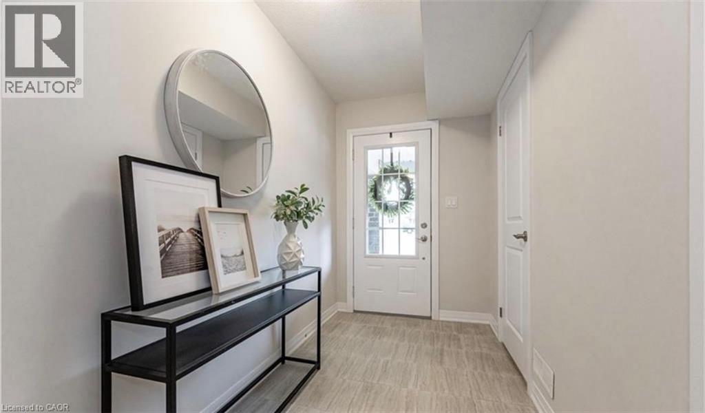 115 South Creek Drive Unit# 7b, Kitchener, Ontario  N2P 0H2 - Photo 3 - 40821695