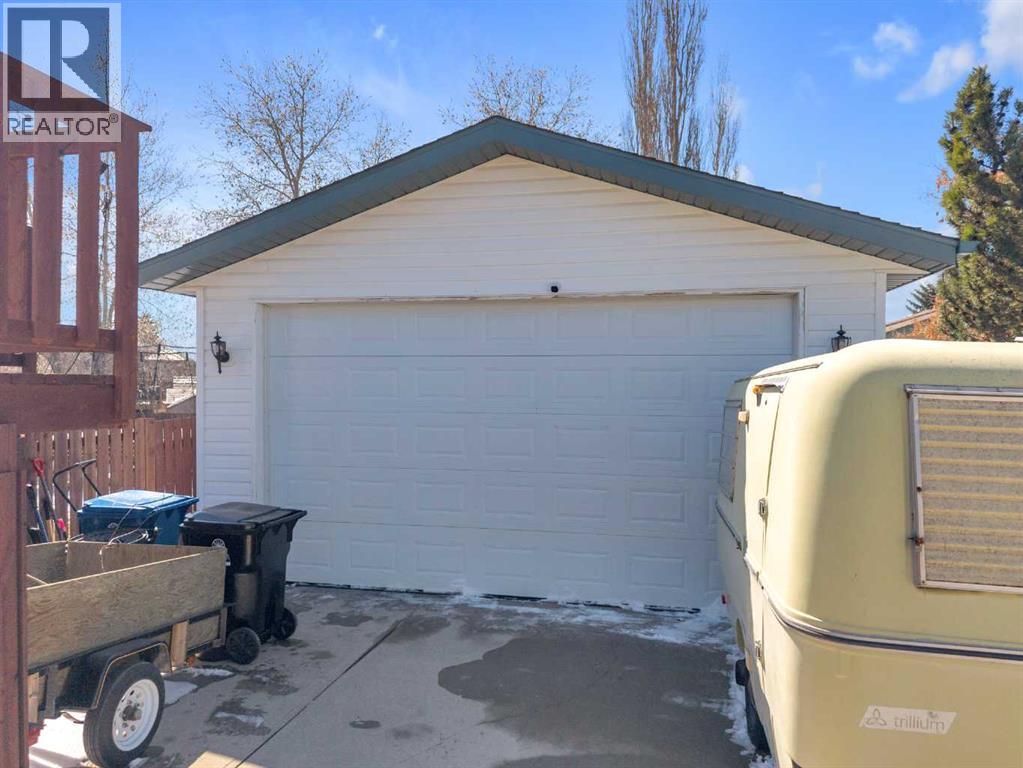 21 Silver Drive, Blackfalds, Alberta T0M 0J0 - Photo 34 - A2303875