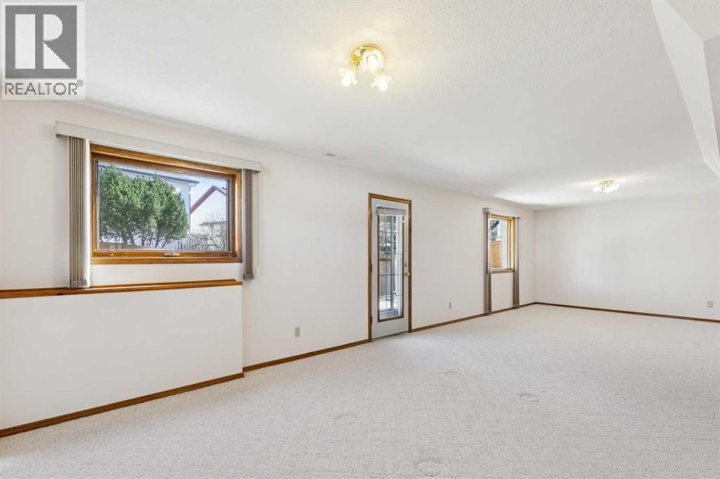 135 Sceptre Close NW, Calgary, Alberta  T3L 1Y2 - Photo 43 - A2288565