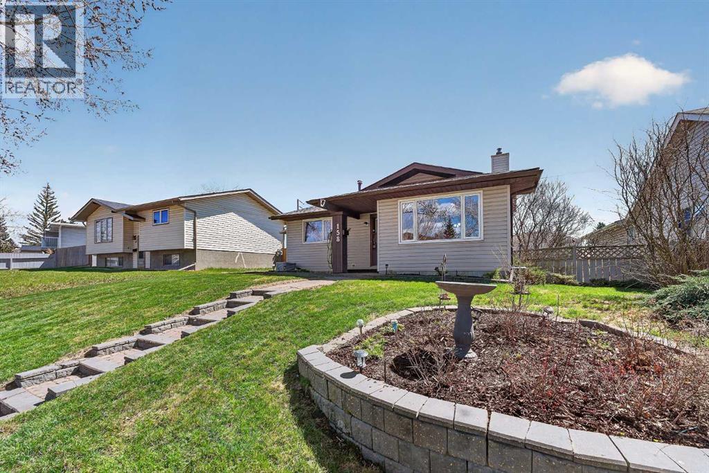 158 Ranch Glen Drive NW, Calgary, Alberta  T3G 1E8 - Photo 3 - A2308949