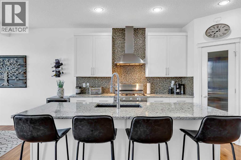 30 Cranarch View SE, Calgary, Alberta  T3M 2J3 - Photo 2 - A2311219