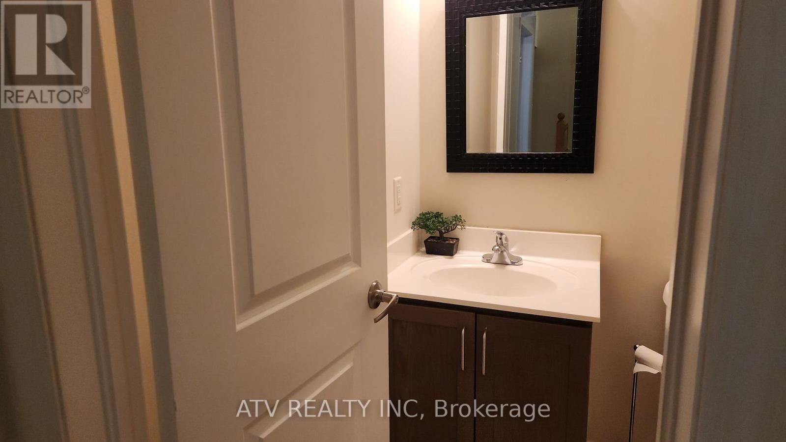 35 - 26 Fieldway Road, Toronto, Ontario M8Z 0E3 - Photo 12 - W13064996
