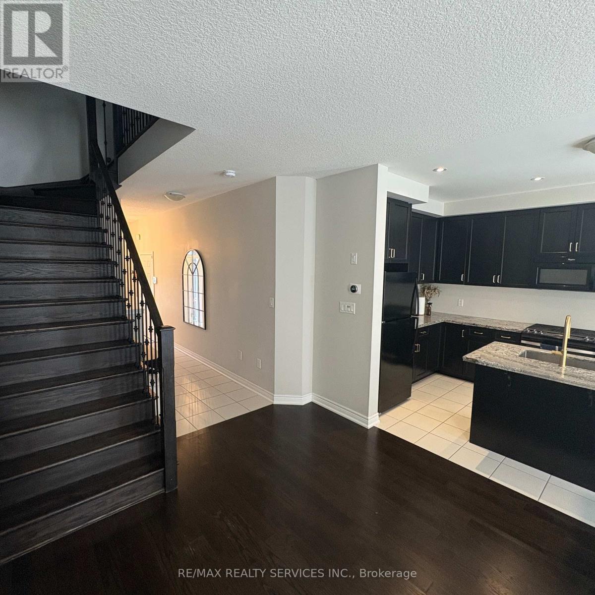 7 Sonoma Valley Crescent, Hamilton, Ontario L9B 0J9 - Photo 11 - X13132446