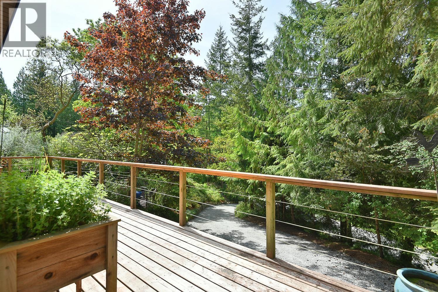 5794 Trout Lake Road, Halfmoon Bay, British Columbia  V7Z 1H1 - Photo 21 - R3124388