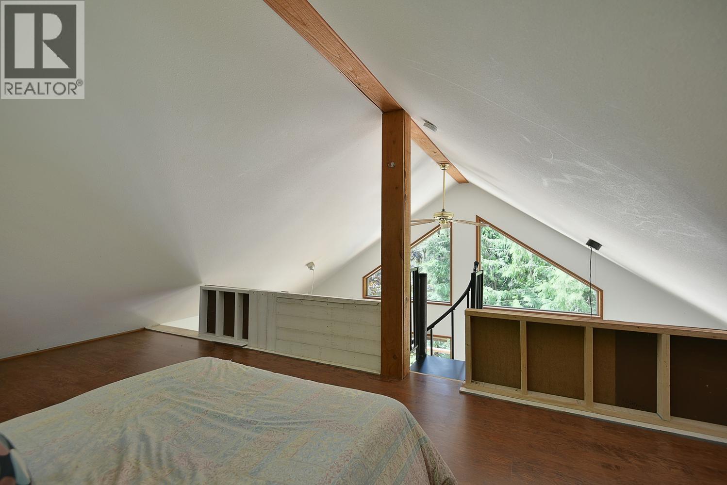 5794 Trout Lake Road, Halfmoon Bay, British Columbia  V7Z 1H1 - Photo 8 - R3124388