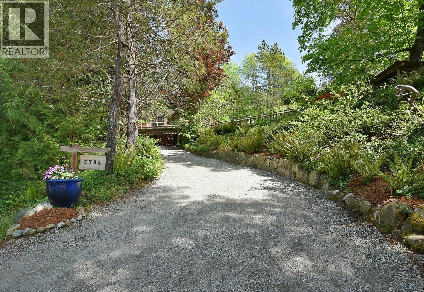 5794 Trout Lake Road, Halfmoon Bay, British Columbia  V7Z 1H1 - Photo 26 - R3124388