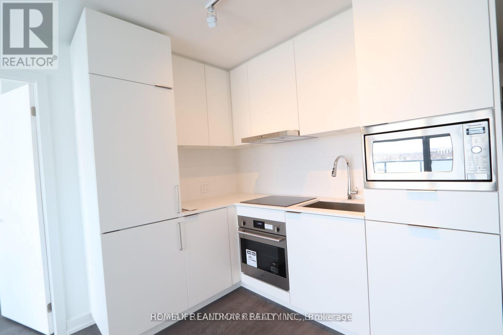 N1114 - 7 Golden Lion Heights, Toronto, Ontario  M2M 0C1 - Photo 4 - C13138624