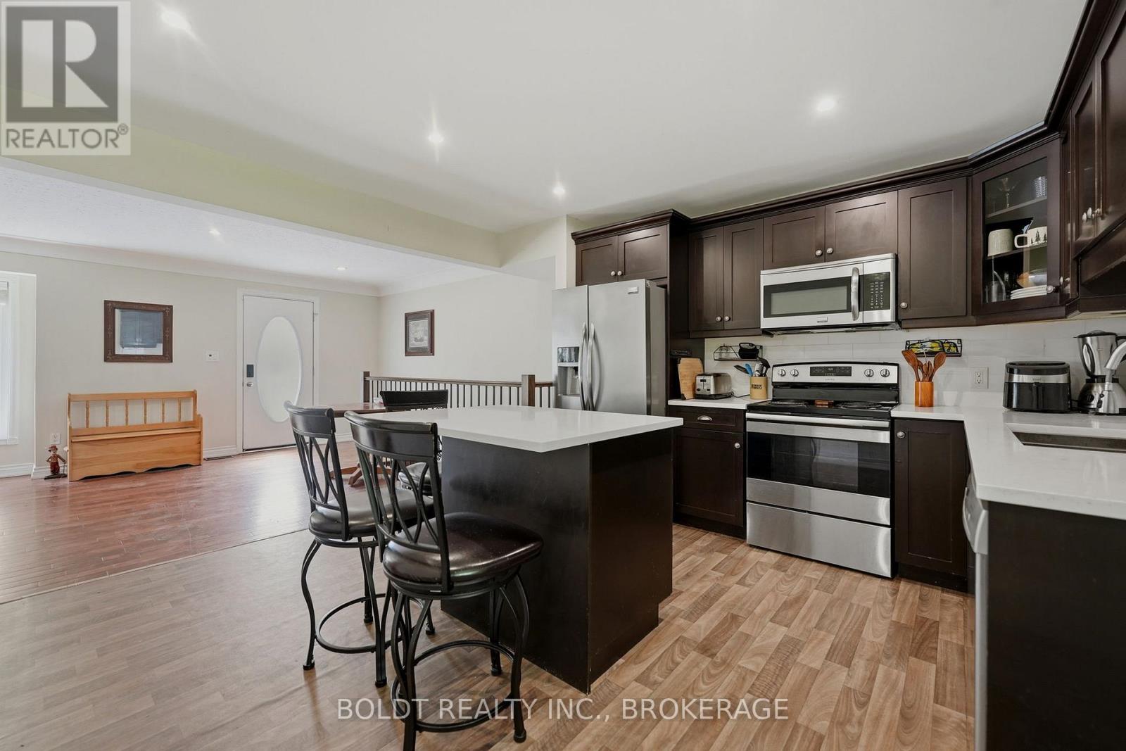 23 Woodelm Drive, St. Catharines, Ontario  L2M 4N5 - Photo 10 - X13138626