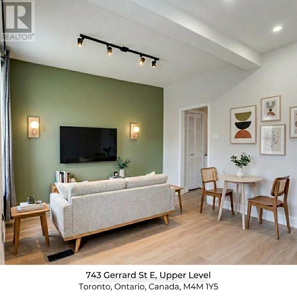 UPPER - 743 GERRARD STREET E, Toronto, Ontario