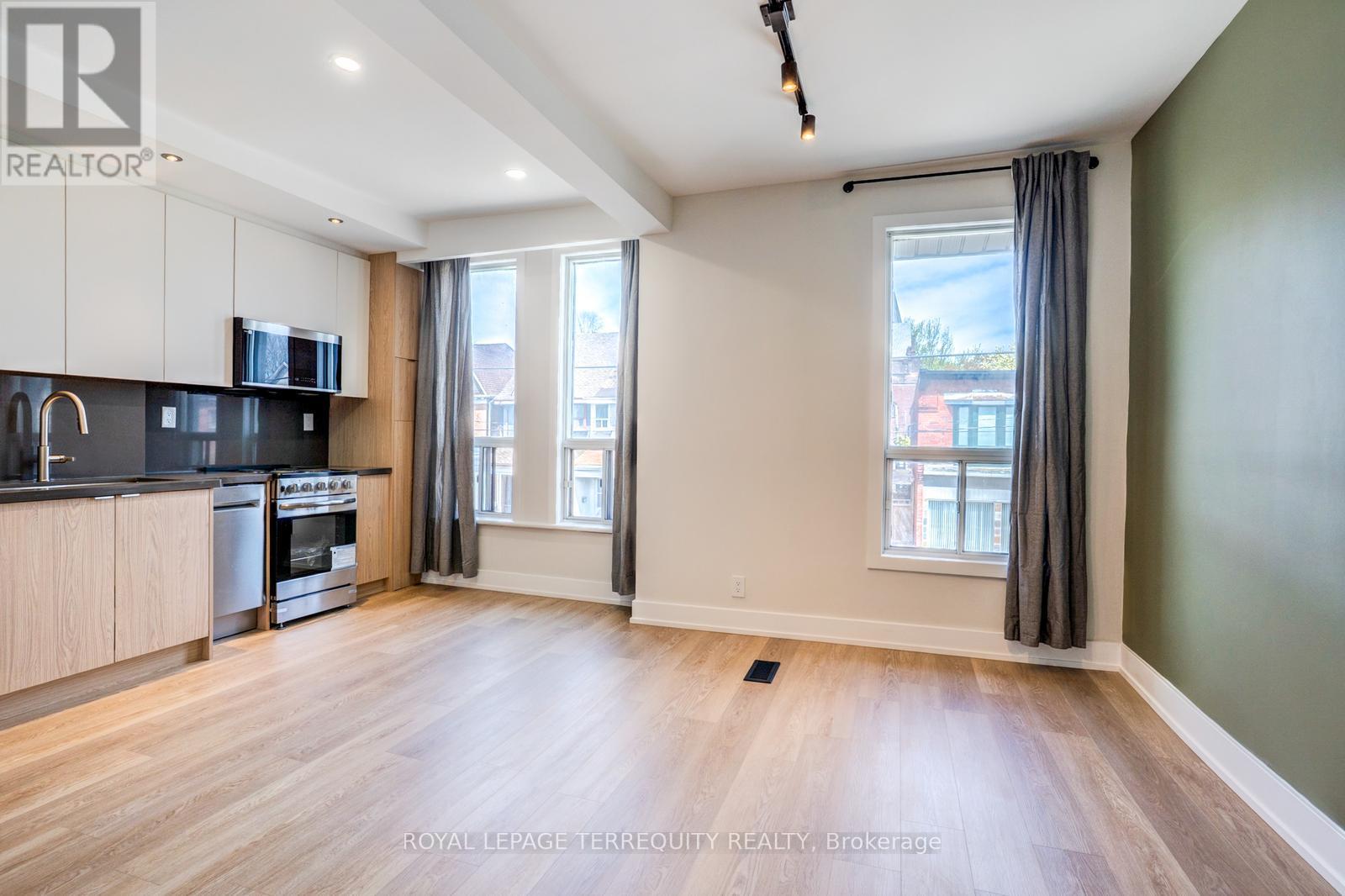Upper - 743 Gerrard Street E, Toronto, Ontario  M4M 1Y5 - Photo 5 - E12906968