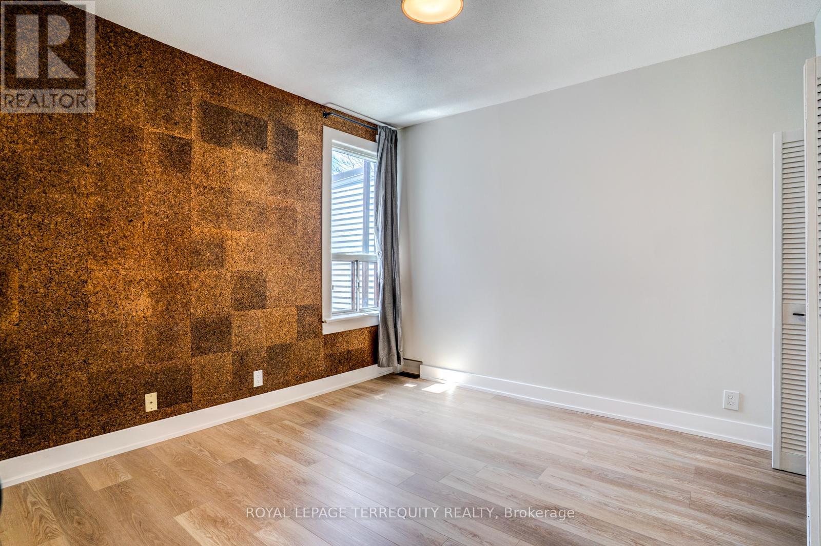 Upper - 743 Gerrard Street E, Toronto, Ontario  M4M 1Y5 - Photo 7 - E12906968