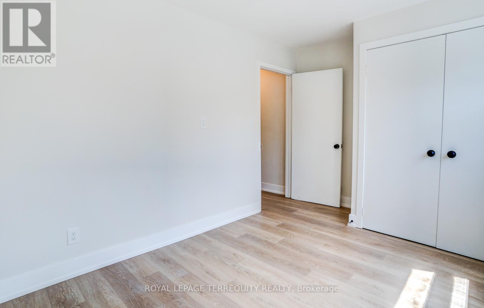 Upper - 743 Gerrard Street E, Toronto, Ontario  M4M 1Y5 - Photo 12 - E12906968