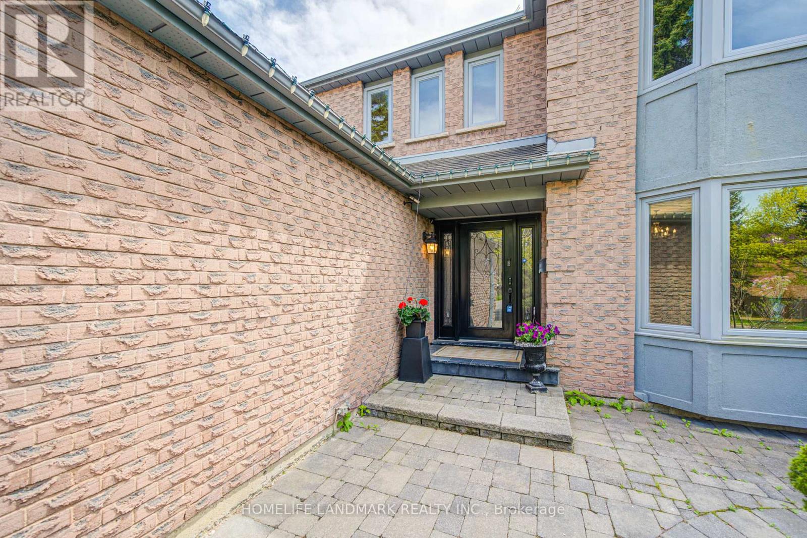 375 Manhattan Drive, Markham, Ontario  L3P 7J2 - Photo 5 - N13135048